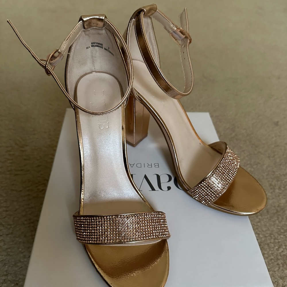 David’s bridal shoes size 7
